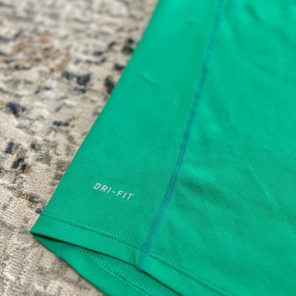 Nike Miler Short Sleeve Running Shirt - Livestrong Edition - Men’s Small - Picture 6 of 11